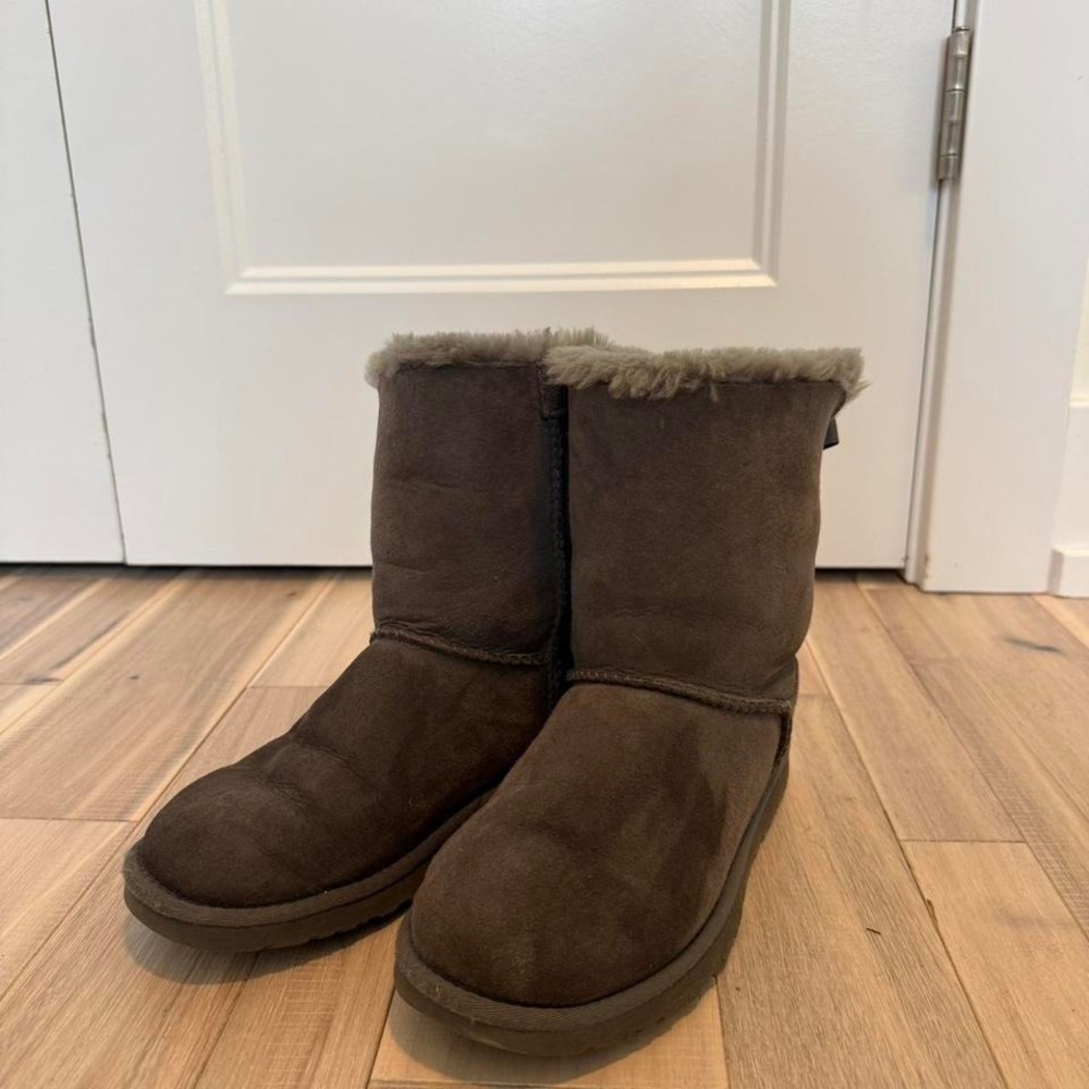 Brown UGG Bailey Bow II boots Sz6 #shearling #winter